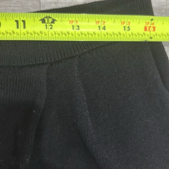 St John Basics Santana Knit Pants Black Pockets Size 12 - Picture 4 of 8